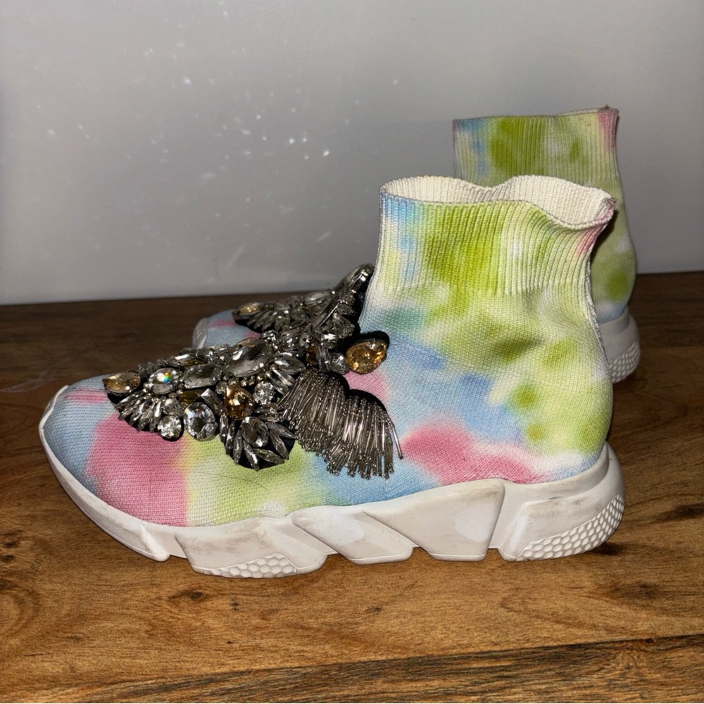 TYE DYE PNK ELEPHANT SOCK BOOTIES with Gem Embellishments 8.5